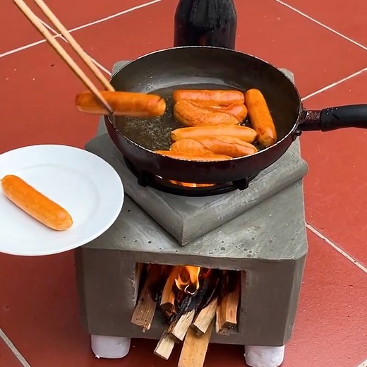 80K views · 1.2K reactions | Beautiful firewood stove ideas in an old Styrofoam box Check it out; you won't be disappointed!. | Sammie Head | Facebook