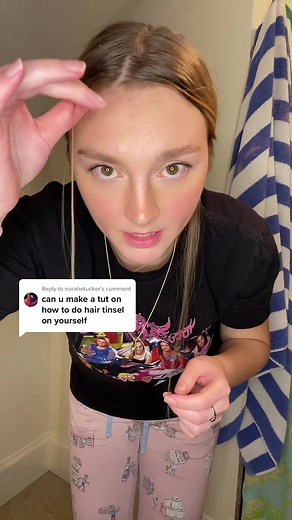 How to Put in Hair Tinsel Without Beads