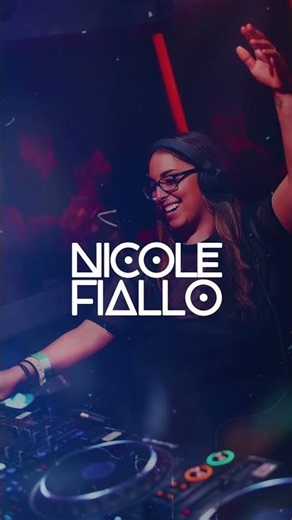 NICOLE AKKI at Wiggle Room Toronto