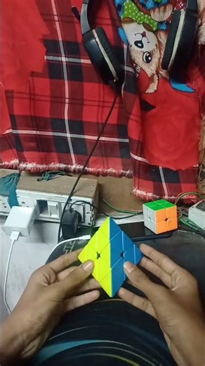 Pyraminx cube