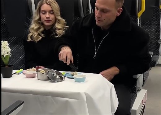 918K views · 3.7K reactions | Lunch with a Stranger? Just One Stop to Decide索 | 5-Minute Crafts | Facebook