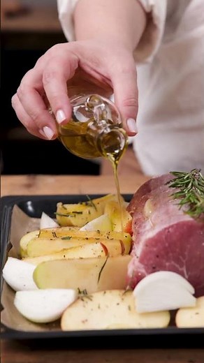 Perfect Roasted Pork with Apples #10-in-1Oven #COF01 #Smeg #RoastedPork