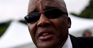 Zimbabwe permits | We are not kicking people out, says Motsoaledi
