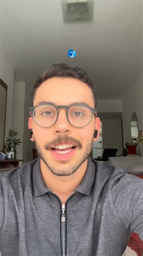 MEU DOC on Instagram: "Muitos corredores amadores treinam mais forte do que deveriam. Quando o treino leve vira moderado sem perceber, o corpo acumula estresse, aumenta o risco de lesão e perde adaptações importantes para a evolução da velocidade. Respeitar Z1 e Z2 não atrasa ninguém, é o que sustenta progresso a longo prazo. Para organizar melhor: D1 corresponde a Z1 e Z2, D2 fica entre Z2 e Z4, e D3 representa Z4 em diante. D1 é onde a base aeróbica se constrói. Aqui ocorrem adaptações como ma