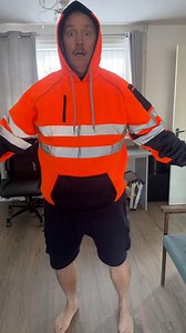 This hi viz clothing is brilliant for anyone working outdoors or for walking the dog in the dark nights! Grab it below 👇 | Swally Walton Family