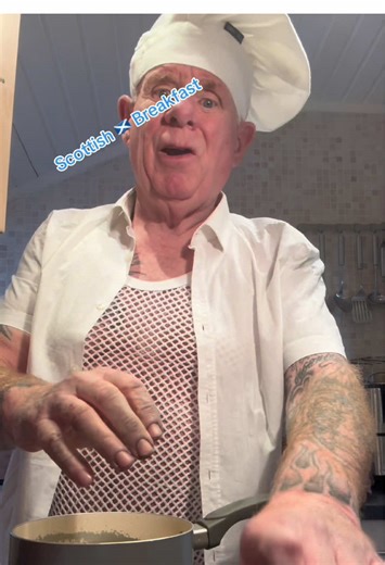 Delicious Scottish Breakfast: Haggis, Clatty Burger, and More