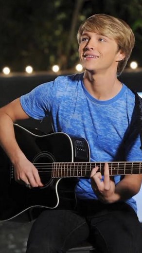 Christopher Wilde: The Disney Heartthrob of Starstruck