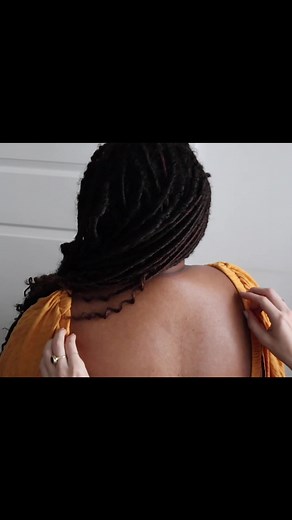 Relaxing ASMR Back Scratching and Fabric Sounds with Stephanie