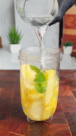 Cool Pineapple Mint Refresher 🍍☘️✨