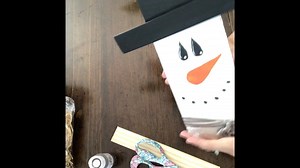 Let’s take that Snowman Pallet we made and turn it into a scarecrow! This came out sooooo adorable and I LOVE that it is reversible!! If you missed the Snowman Pallet DIY check out the link below! https://www.facebook.com/147118548646392/posts/3403457406345807/ Happy Crafting! Don’t forget to sprinkle! 😊 | Creating Through Chaos