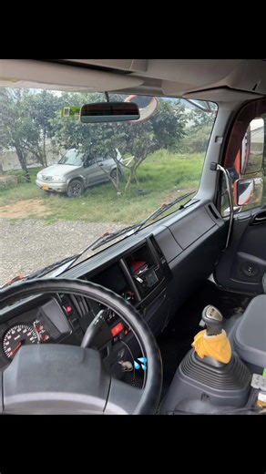 Chevrolet FVR: Conduciendo con Estilo en Colombia