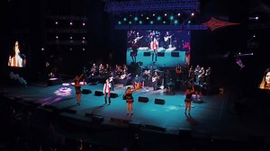 655K views · 10K reactions | #MacFónico 2016 | "VUELVE A MI"   Suscríbete a mi canal oficial de #YouTube  https://www.youtube.com/user/elcantorencantado #MacSalvador #VuelveAMi #VideoOficial #MacFónico | Mac Salvador | Facebook