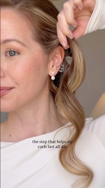 never skip this step❤️ #pincurls #hairtutorial #hairhack #hairtips
