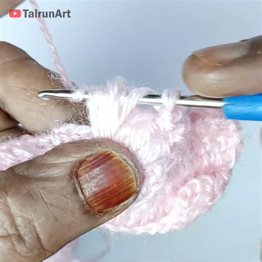 Crochet Flower Design Sweater Pattern #crochet #crosia #sweaterpattern #sweaterdesign