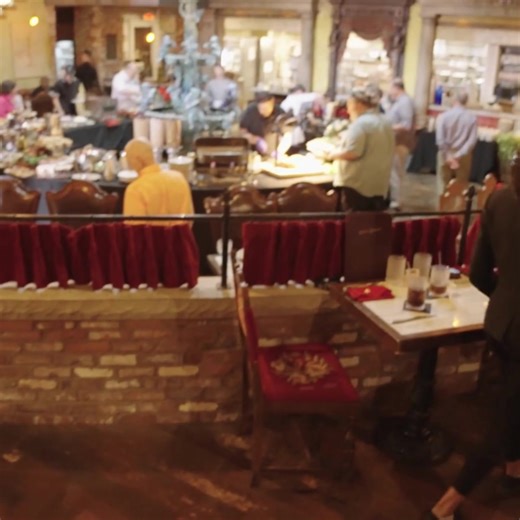 Grassa Gramma Grand Brunch Buffet happens EVERY Sunday, from 10am-2pm! Enjoy house-made pastries, mouth-watering carved meats, decadent desserts, made-to-order omelets and SO...MUCH... MORE! Including incredible drink deals 😉🥂🍹 Learn more and make your reservations at grassagramma.com/grandbrunch 🍳🥐🍰☕ | Grassa Gramma