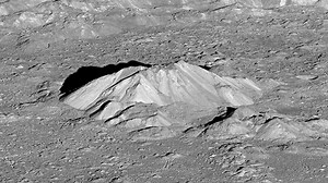 Go on a tour of the moon with these 4K images