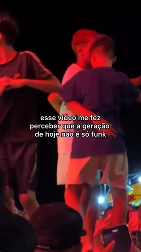 Égua Manu • Dona Do Pará on Instagram: "Aí sim, hein 🎥: @myckaelp #brega #bregarecife #reginaldorossi"