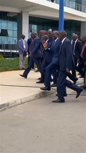 President William Ruto, ICT CS William Kabogo, PS John Tanui, alongside other key leaders, toured Konza Technopolis during the official launch of Phase 1 infrastructure — a major leap toward positioning Kenya as Africa’s leading tech hub. | Nairobi Daily