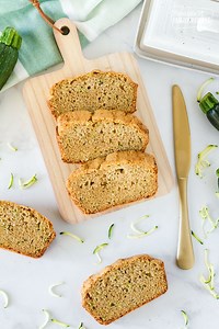 Our Mom’s Zucchini Bread recipe is a no-fail, easy recipe. Moist and flavorful on the inside with a slightly crispy crust outside. Perfection! https://www.favfamilyrecipes.com/moms-zucchini-bread-2/ | Favorite Family Recipes