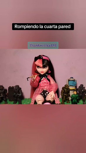 Rompiendo la cuarta pared#viralvideo #chowder #draculaura #monsterhigh #parati #xd #halomegaconxtrux #funny #StopMotion #haloinfinite #halotheseries #halo #halo4 #halo2 #haloreach #spartan #haloclips #halo2024 #fyp