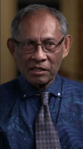 OCTOPUSES POSSES ALIEN DNA - “These Creatures Were Brought Here” | Ancient Aliens | #Shorts