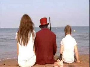 Peter Duncan in Demolition Dad