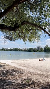 ☀ Réouverture estivale de la plage du Lac 🏖 La plage du Lac de Bordeaux est ouverte à partir de ce dimanche 1er juin ! 🛟 Profitez de son espace de baignade surveillée : ✅ Tous les jours de 12h à 19h (même jours fériés) jusqu'au 1er septembre ✅ Puis les mercredis et les week-ends de 12h à 19h jusqu'au 21 septembre Toutes les infos sur bordeaux.fr/plage-de-bordeaux-lac | Ville de Bordeaux