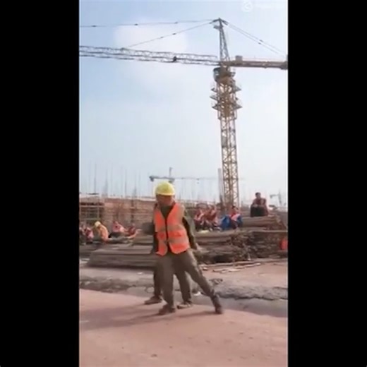 La Cumbia del Albañil🎶⚒🕺 Con cariño y respeto para todos mis compas albañiles | Roberto Junior y su Bandeño