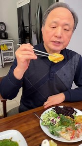 Just another dinner with the fam. Today is a fusion meal with foil baked cod (with tomato, onion, garlic, dill, lemon, wine), Korean (coated and pan-fried) zucchini, pickled perilla leaves and sweet kale salad. #mukbang #dinner #healthydinner #kdrama #koreanfood | Crazy Korean Cooking