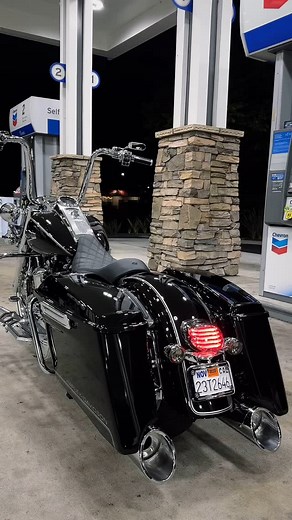 Long Beach CUSTOM Baggers | ⛽️ 2018 Road King 🏍️ Harley Davidson ✈️ shipped to New York ☎️ 562-449-7199 text / call 🛜 Long Beach Custom Baggers .com | Instagram