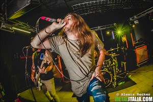 FIT FOR A KING: il video della nuova "The Price Of Agony"