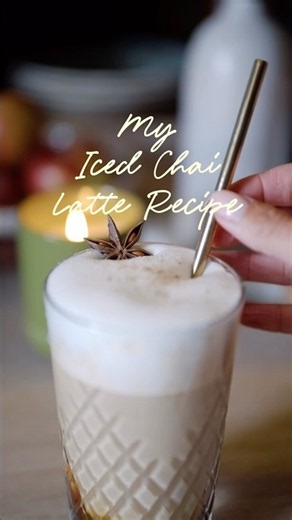 Iced chai latte recipe 🤎🧋🍂 #chailatte #coffeerecipe #coffee #homebarista #autumn