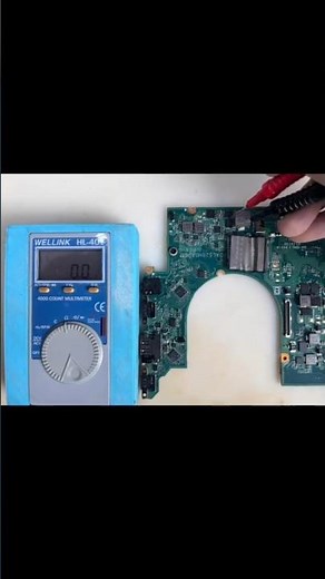 "Revive Your Tech! MicroFix Computer Repair Service in Doha, Qatar - Fast & Reliable Solutions!"