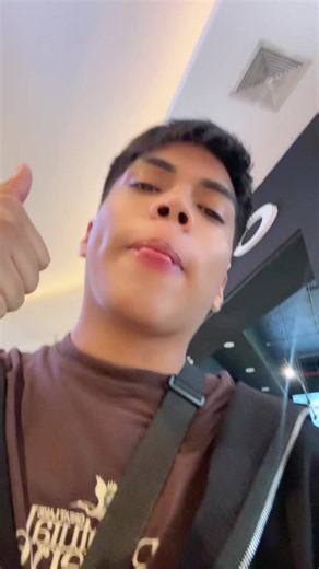 Quieren ver su reacción? 🥺💕🥳 || Ig: Elblogdecarlosv todo en mis historias 😱😳 #parati #fyp #carlosvasquez #fouryou #carlosvasquez