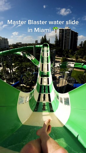 Riding the Master Blaster water slide at Tidal Cove Miami water park in Aventura, Florida! 🌴 #slide #tidalcove #watercoaster #marriott #miami #florida #waterpark #aquapark #foryou #foryoupage #waterparks #slides #waterslide #waterslides #tuberides #waterfun #wasserrutsche #rutschen #schwimmbad #wasserrutschen #wasserpark #slidetok