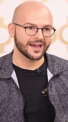 Tipping Wedding Vendors: Who to Tip and How Much? | Wedding Day Quick Tips | The Knot #shorts