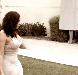 Stephanie Elyse (@allhailkingsteph)