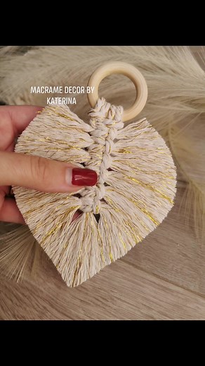 Slow tutorial for this macrame leaf napkin ring will be available on my YouTube channel soon. Subscribe now to don't miss out 🔜 macrame_decor_by_katerina . . . #macrametutorial #macramepattern #youtubetutorial #crafty #craftproject #diyproject | Macrame Decor By Katerina