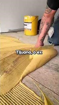 O cirurgião saiu e disse: "A operação foi bem-sucedida, mas preciso contar o que encontramos...