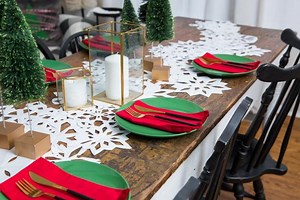 5 Ways to Dress Up Your Table for the Holidays With Paper