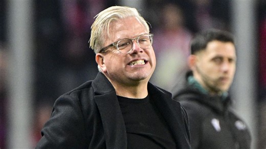 Pískot i bučení. Sparťané utnuli děkovačku, klub se fanouškům omlouvá - Sport.cz