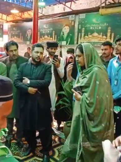 Sialkot Commissioner Reviews Sahoolat Bazaar for Price Control