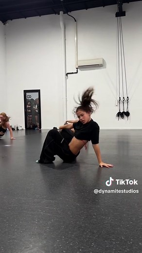 Contemporary Dance Routine Training for Dancers