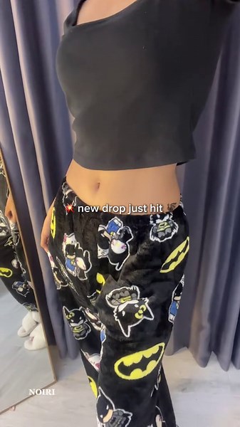 NEW ARRIVAL BATMAN: Stylish Sleepwear for Couples