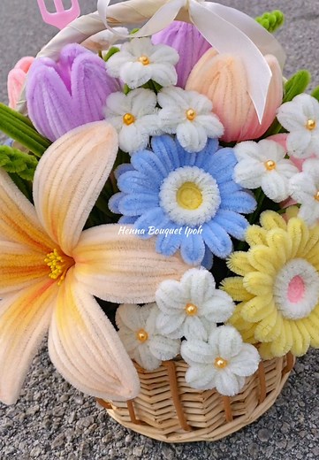How to Create Beautiful Pipe Cleaner Bouquets