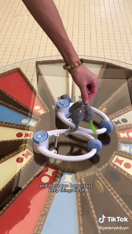 This automatic cat toy keeps your kitty busy and challenged, improving their reflexes and hunting skills!#AutomaticCatToy#CatChallenge#CatExercise#ImprovedReflexes#CatEntertainment