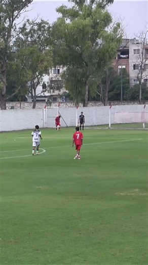 Pasala que tiró la diagonal perfecta #futbol