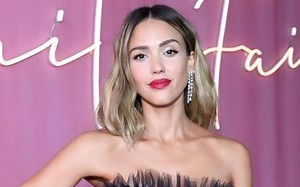 Jessica Alba torna protagonista in una serie TV di Netflix