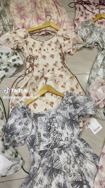 Stylish Midi Dress and Beach Outfit Recommendations