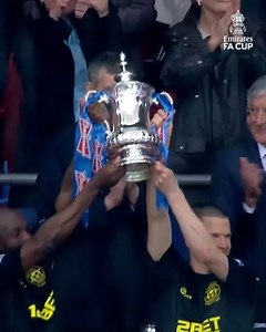 #OnThisDay in 2013, Wigan Athletic claimed victory over Manchester City in the FA Cup final 🙌 Ben Watson scored the winning goal for Wigan in the 91st minute, awarding the club with their first major trophy in their history 🏆 | The Emirates FA Cup